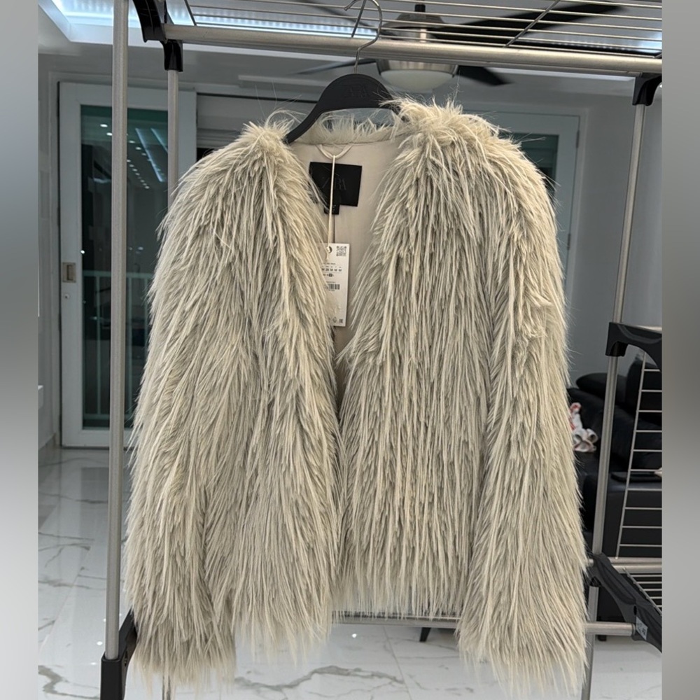 Zara faux fur coat, light grey - Picture 10 of 14